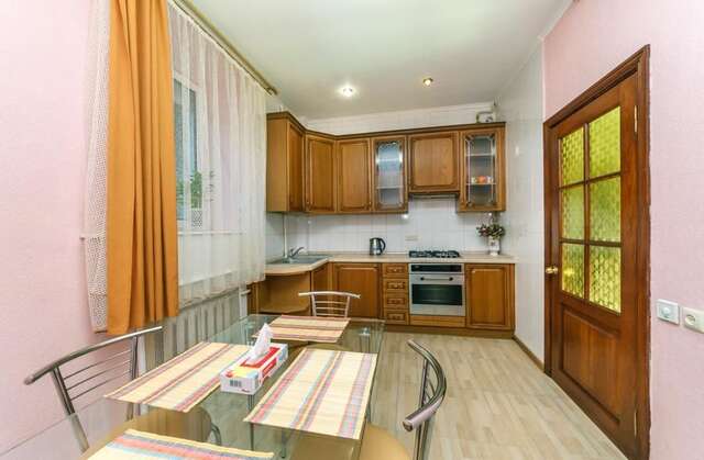 Апартаменты Two Bedroom Apartment on Liuteranska street Киев-14