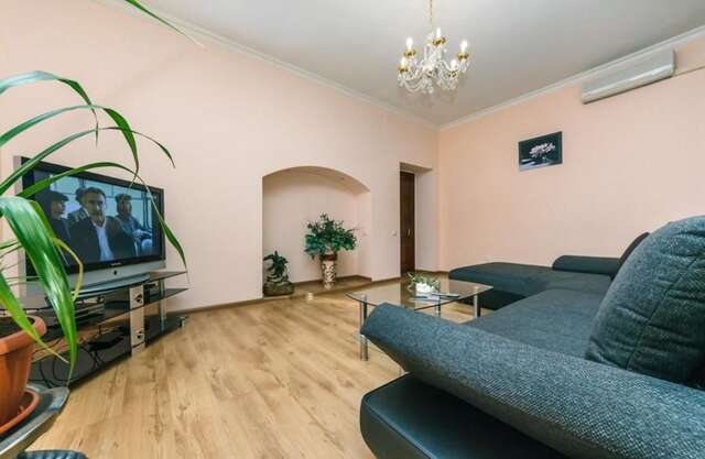 Апартаменты Two Bedroom Apartment on Liuteranska street Киев-33